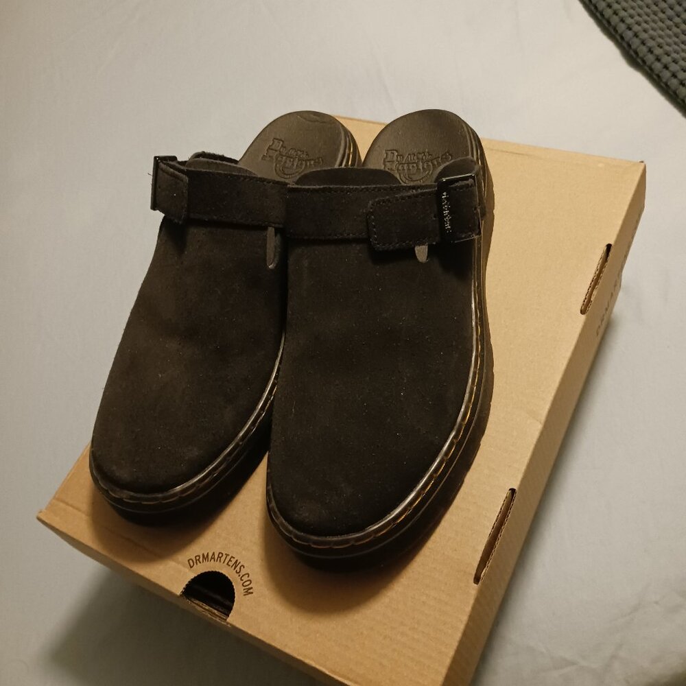 NIB Dr Martens Carlson shoe